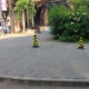 Plot de balisage de rue noir et jaune