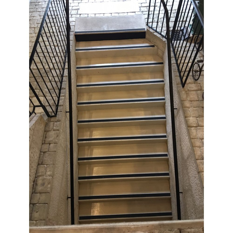 Bande antidérapante escalier polymère - Intérieur / Extérieur