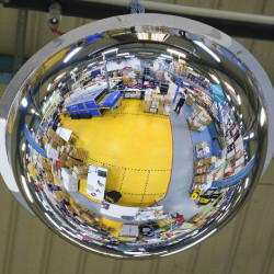Miroir hémisphérique magasin vision à 360°