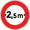 Panneau B11 - Accès interdit aux véhicules d'une largeur supérieure à