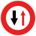 Panneau  B15 - Cédez le passage à la circulation en sens inverse