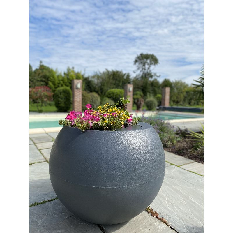 Jardinière plastique boule Delight