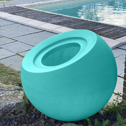 Jardinière plastique boule inclinée Delight
