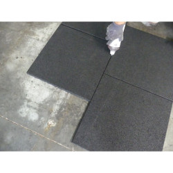 Colle liquide pour tranche des dalles amortissantes ou bordurettes