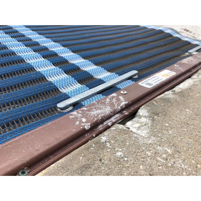 Tapis d'accès à la plage pour fauteuil roulant