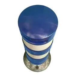 Balise type J bleu accès parking 1/4 tour sur socle - Souple