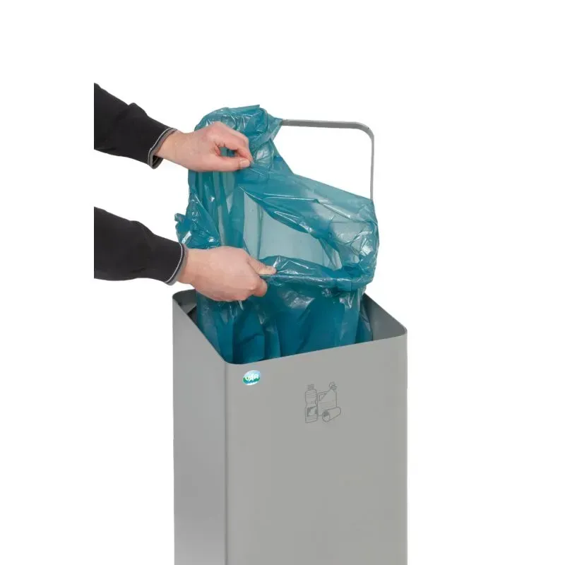 Poubelle de tri sélectif carré couvercle calibré de couleur