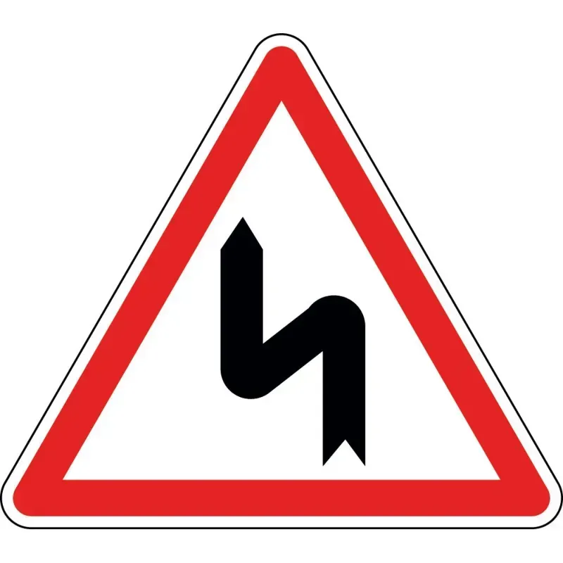 Panneau succession de virages dont le premier est à gauche - A1d