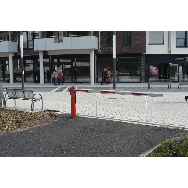 Barrière levante à vérin pneumatique avec lisse rectangulaire WES31