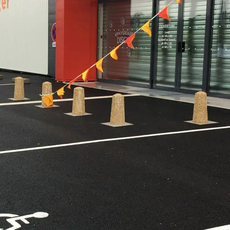 Borne béton anti bélier D.27 cm Gradignan