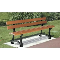 Banc public en bois de pin ou exotique Madrid