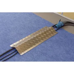 Protège câbles - Charge maximum 200 kg