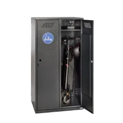 Rangement sécurisé avec prise électrique pour deux trottinettes