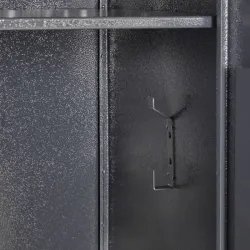 Rangement sécurisé avec prise électrique pour deux trottinettes