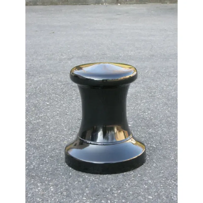 Borne anti stationnement incassable Marine