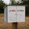 Boîte à bouquins bois sur pied ou murale