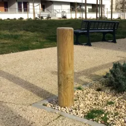 Borne anti stationnement bois Esterel