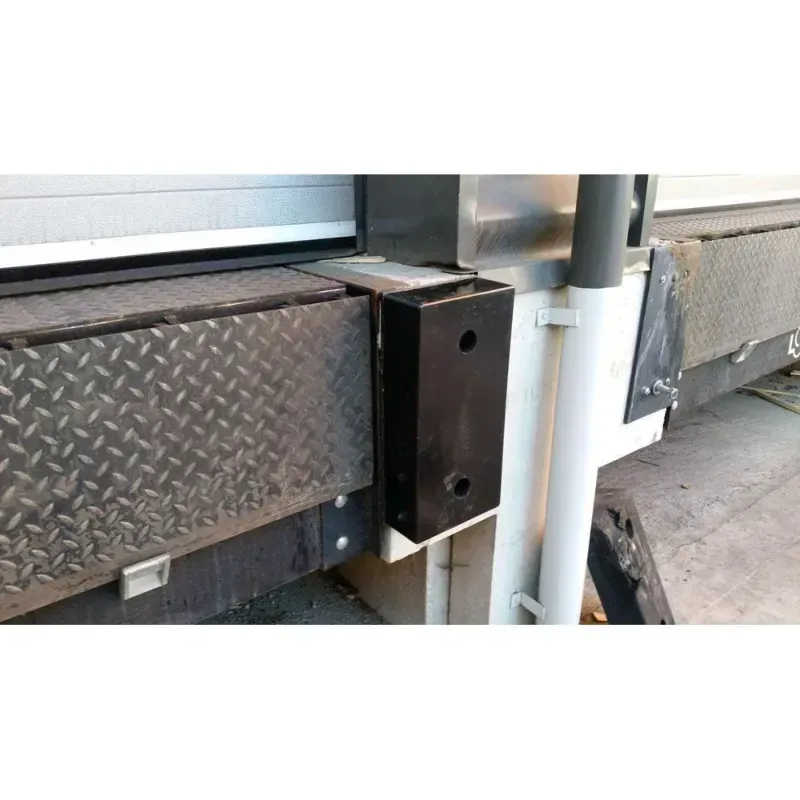 Protection quai de chargement en caoutchouc