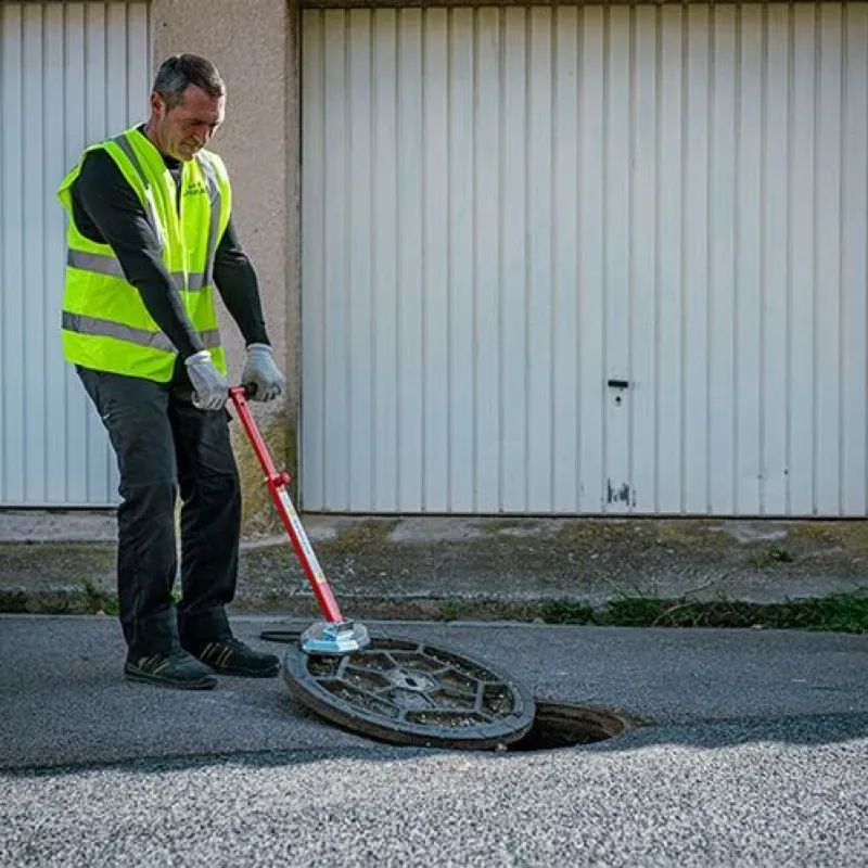 Mini lève plaque d'égoût aimanté - Mini Liftplaq plus