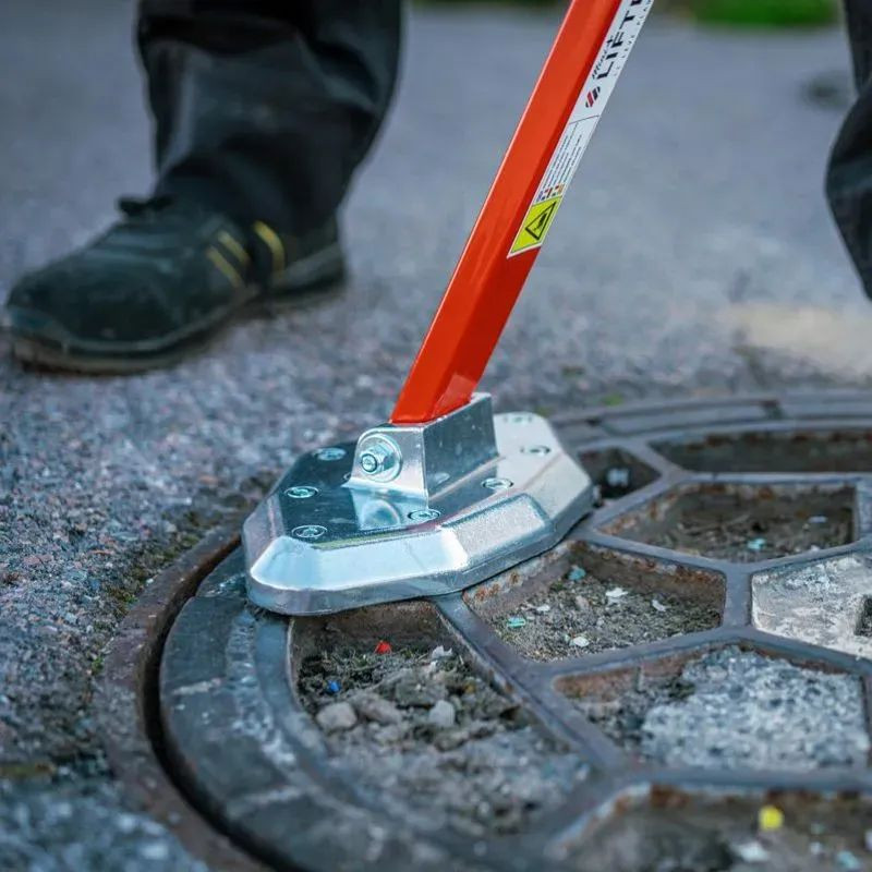 Mini lève plaque d'égoût aimanté - Mini Liftplaq plus