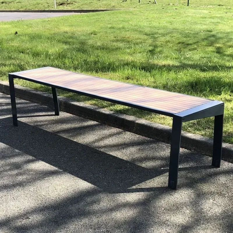 Banquette de ville en compact stratifié Teck + acier - Cahors