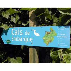 Panneau avec flèche d'orientation imprimée sur compact stratifié