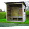 Abri bus en bois avec banquette ouvert sur face avant