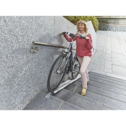 Mottez A142S - Rampe vélo pour escalier