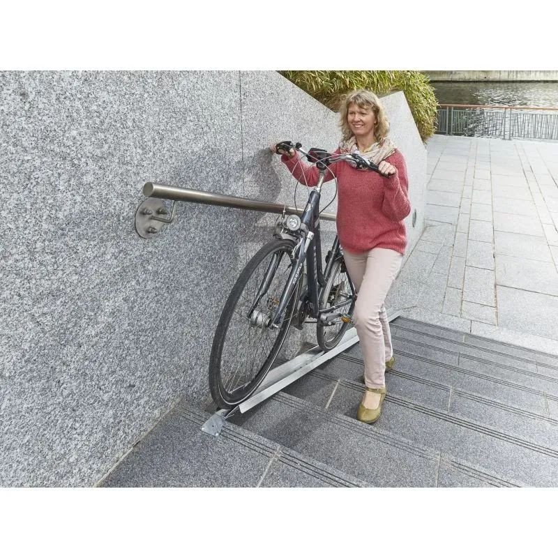 Mottez A142S - Rampe vélo pour escalier