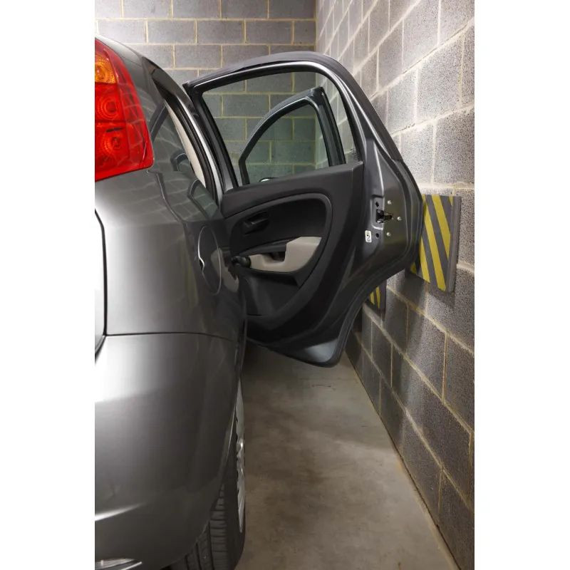 Mousse universelle pour la protection de portière