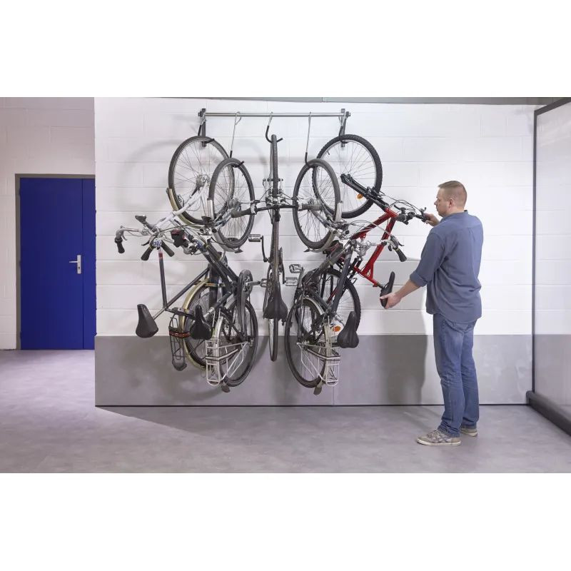 Suspension avec crochets coulissants pour 5 vélos