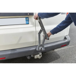 Antivol pour porte arrière camionette et marche pied