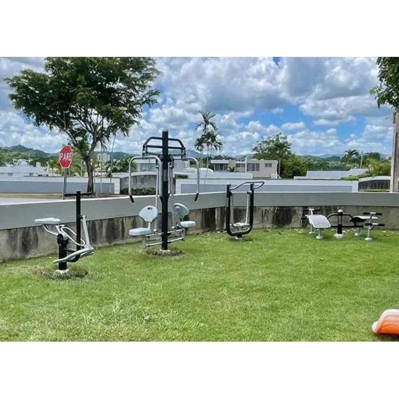 Machine de sport en extérieur pour pectoraux