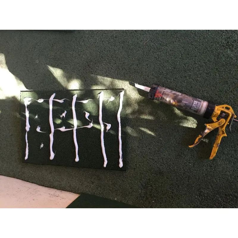 Colle mastic High Tack 290 ml pour profilés Hexdalle