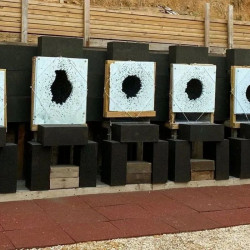 Piège à balle pour stand de tir en caoutchouc anti ricochets Hexbloc