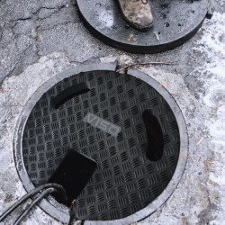 Plaque temporaire d'égout PLE