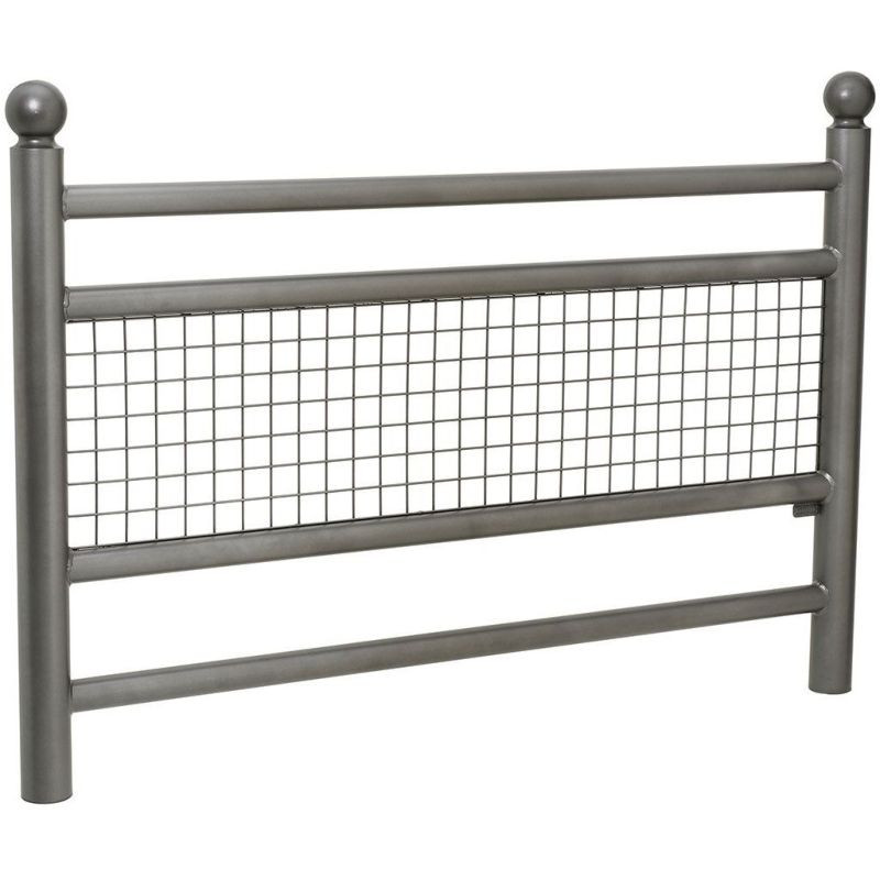 Barrière de sécurité grillagée avec pommeaux boules modèle Linéa