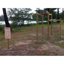 Echelles de suspension pour parcours sportif