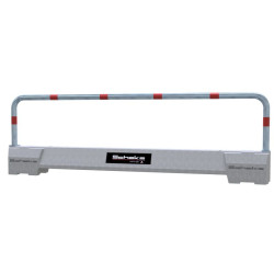 Barrière de sécurité en béton avec arceau de protection en acier