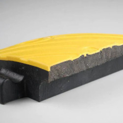 Pack ralentisseur type dos d'âne - Hauteur 5cm - Vitesse max. 30km/h