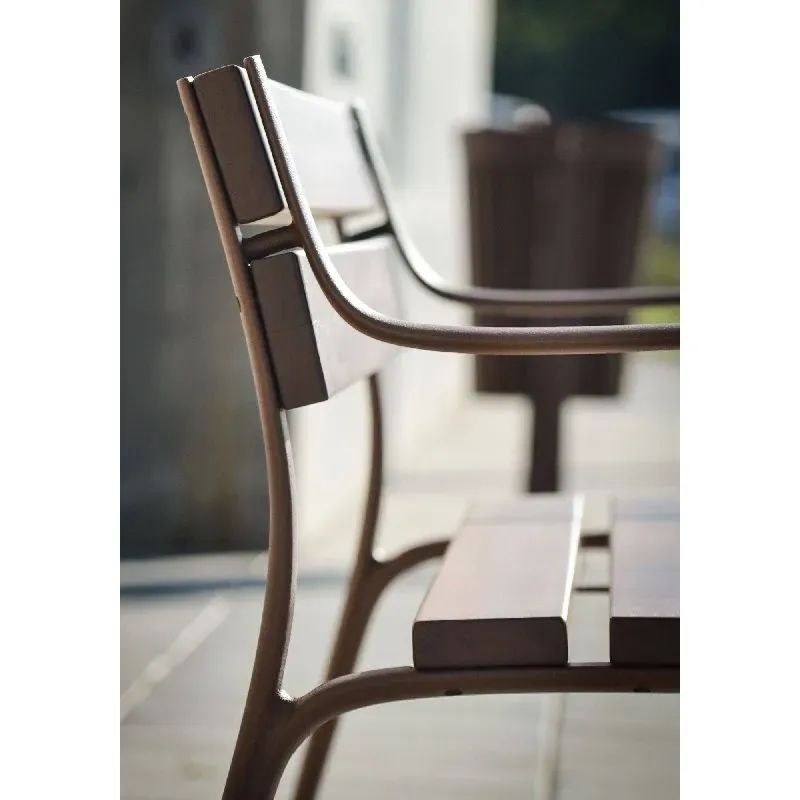 Banc Benito Citizen UM301 en métal et lattes en bois exotique