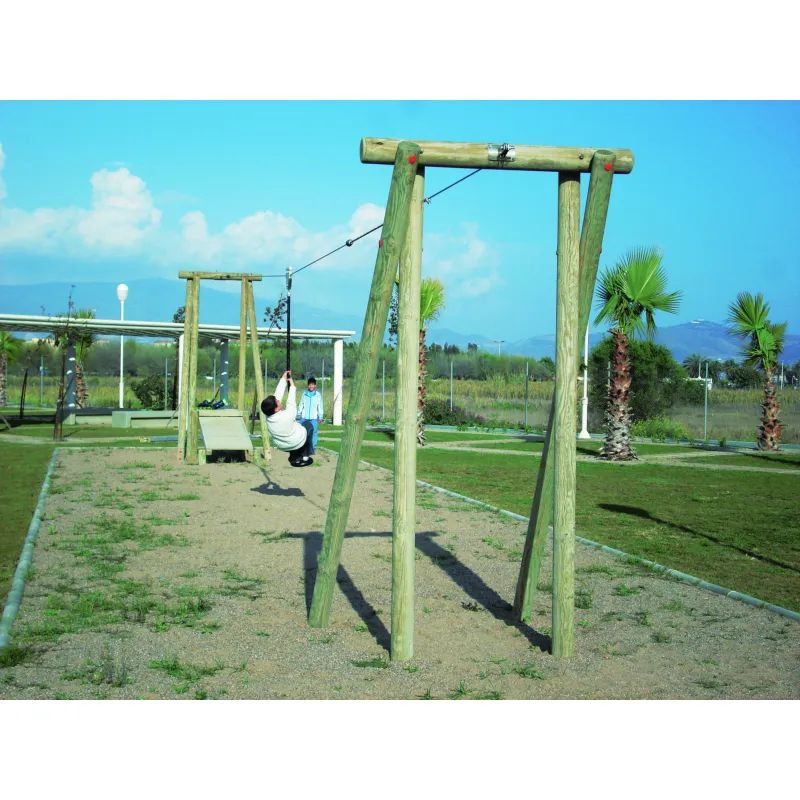Tyrolienne Manufacturas Deportivas Mouro en bois 20m