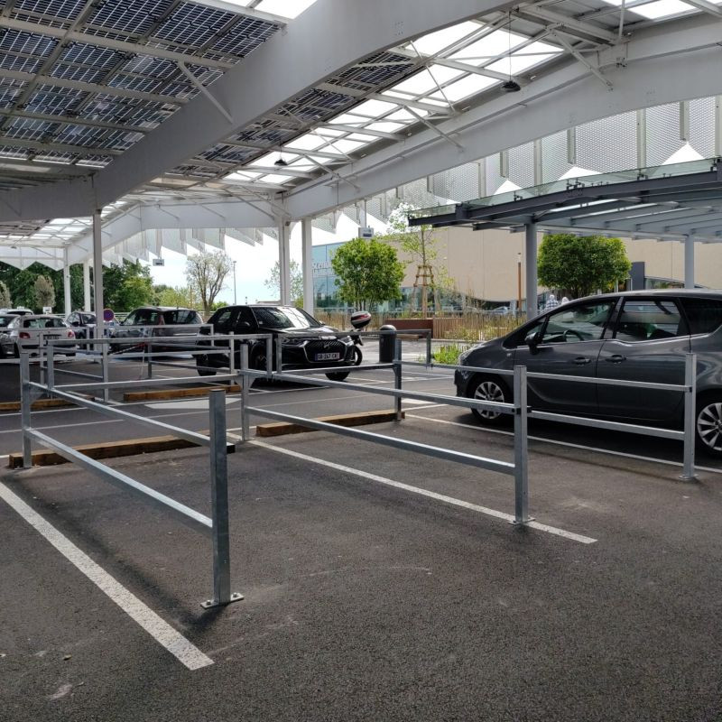 Parc pour caddies traditionnels, à plateaux ou lourds GSB et GMS