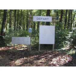 Panneau départ et informations pour parcours sportif
