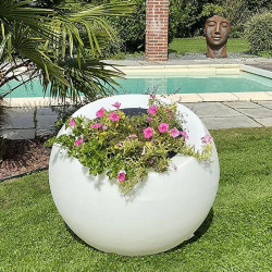 Jardinière lumineuse boule inclinée plastique Delight