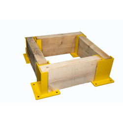 Protection en bois de poteau basse