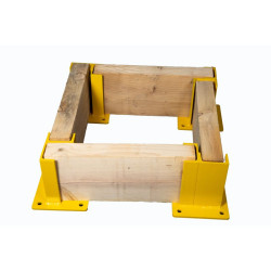 Protection en bois de poteau basse