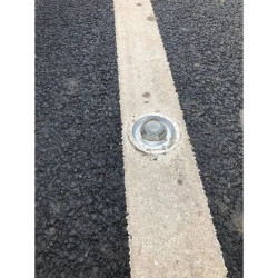 Réflecteur de route diamètre 5 cm - Réfléchissant la nuit