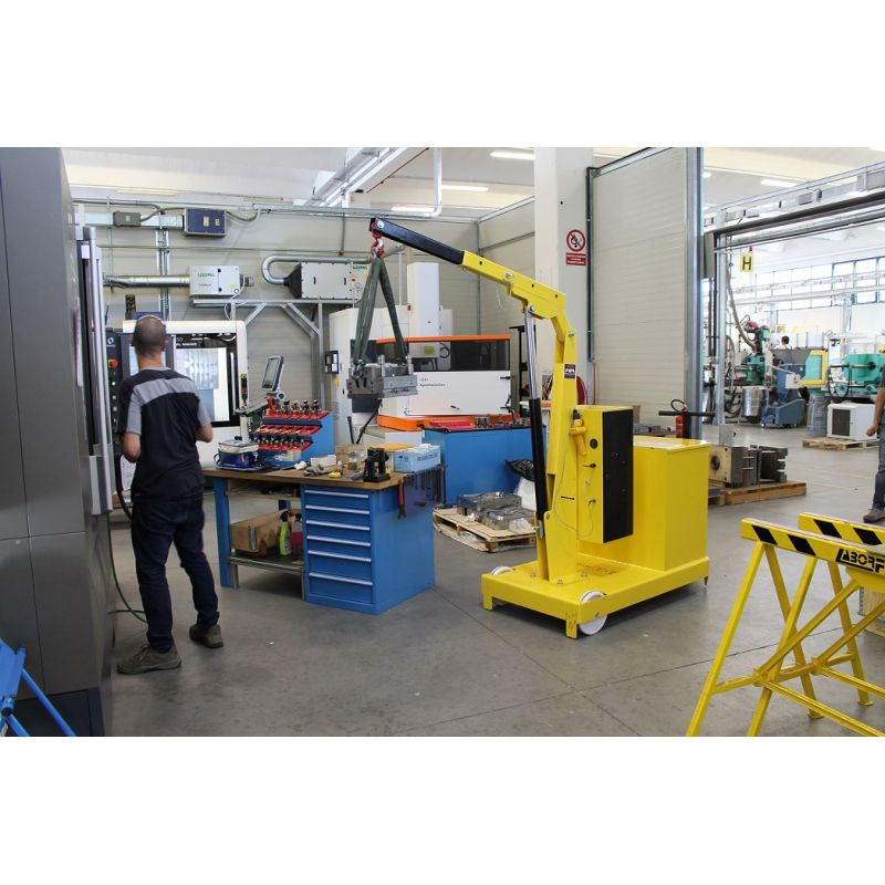 Grue d'atelier porte à faux avec traction manuelle ou électrique 1000