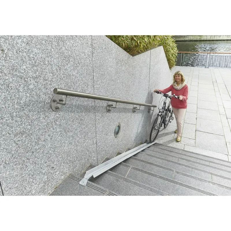 Mottez A142S - Rampe vélo pour escalier